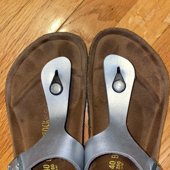 Birkenstock Gizeh Sandals - Picture 5 of 8
